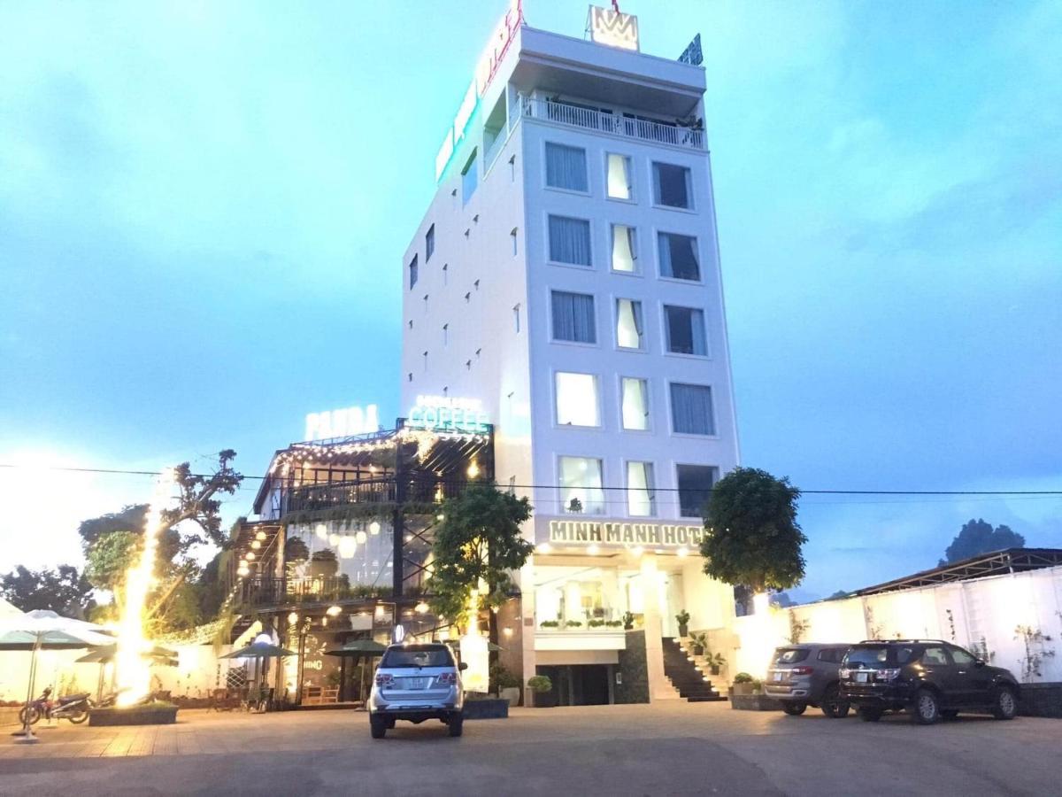 Minh Manh Hotel 2 Pleiku Exterior photo